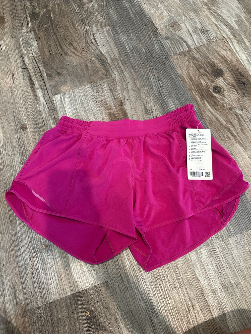 NEW with tags! Lululemon Hotty Hot Short *Long 4" Ripened Raspberry sz 14